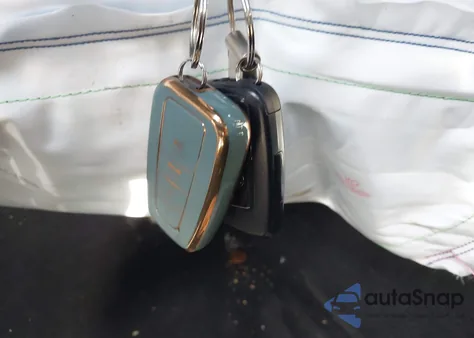 2025 Toyota Rav4 Hybrid Xle Premium from USA, damaged, VIN JTMB6RFV6SD153783